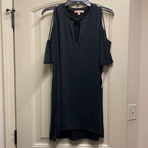 Gibson Latimer cold shoulder tunic